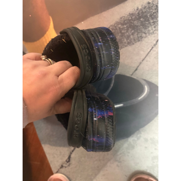 Kids space size 2 Crocs mint condition - Picture 4 of 7